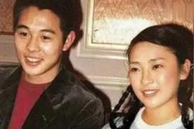 57岁黄秋燕近照，素颜状态连利智都羡慕，两个女儿不像李连杰视频封面