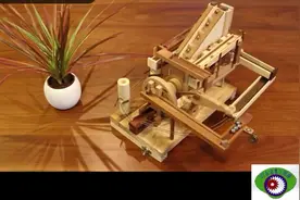 钢珠供料自动化玩具，运用了凸轮和齿轮机构等视频封面
