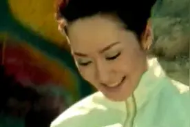 萨顶顶经典舞曲《自己美》，真的很美，唱的也很独特图片