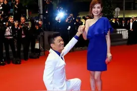 用这样一把3D打印的佩剑祭奠宝宝逝去的婚姻图片