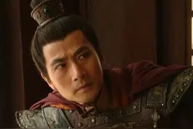 《汉武大帝》卫青和歌手胡月低调演戏，夫妻着实的恩爱图片