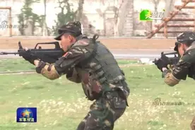 山猫车和大狙亮了：中国特种兵配备多款新武器图片