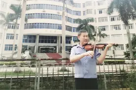 闽南师范大学保安大叔林国元执着的音乐梦图片