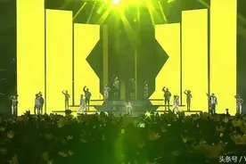 没能去现场的粉丝快来围观bigbang演唱会的壮观景象！图片