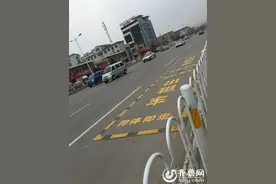 邹城：城区内设置出租车临时停靠点69处图片