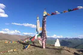 我记住你的眼睛，你记住我的眼睛，来生相望不相忘。图片