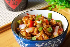 想要炒一盘滑嫩的肉丁？看这个就够了图片
