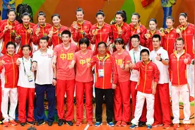 中国女排里约夺冠，回顾女排“五连冠”图片