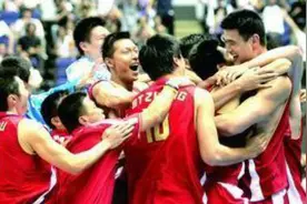 06年男篮世锦赛 王仕鹏决赛斯洛文尼亚出线奥运图片