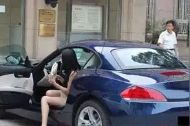 95后开百万豪车去上学?算正常情况还是炫富?图片