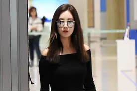 少女时代成员们结束夏威夷度假返回韩国，成员们机场显疲态图片