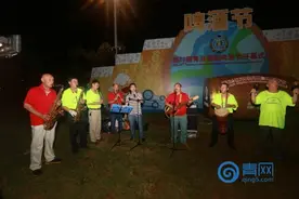 啤酒节3小时音乐角受追捧 游客“一言不合”就开唱图片
