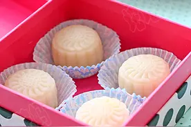 实战总结出的最佳冰皮配方 奶黄冰皮月饼图片