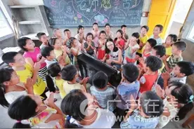 广安教育：在发展的路上一路前行（图）图片