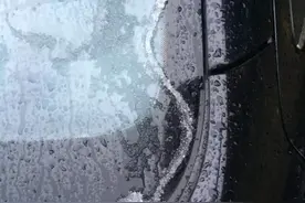 人家说：肇庆是不会下"雪"，就像飞机场不可能等来船一样图片