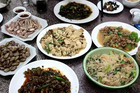 探仙游当地特色大排档——黑妹图片