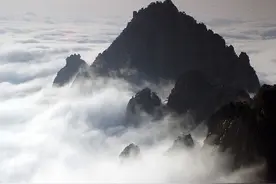绝句一一黄山云烟图片