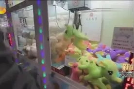 抓娃娃大揭秘 娃娃机的真相图片