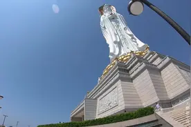 大鹏顶礼南海观音 南无观世音菩萨 近景瞻仰世界之最南山南海观音视频封面