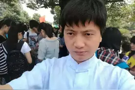非典型高考生张一一：我的孤独 谁懂图片