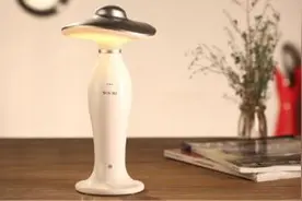 这个台灯能声控, “伊丽莎白”智能语音台灯评测！图片