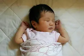 生啦!钟嘉欣升级做妈妈 小公主取名"乖乖"图片