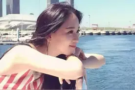 陈乔恩谢娜江一燕晕船三人行 碧海蓝天下在游艇里睡觉图片