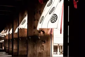 揭秘日本奇特的文化符号——暖帘图片