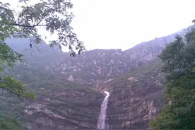 秋高气爽，故地重游卢崖瀑布图片