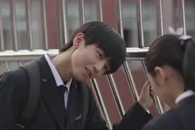 王俊凯您好好唱歌就行了，天天接戏又是男主我也是醉了！图片