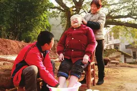 西充孝顺儿媳带着瞎眼婆婆出嫁图片