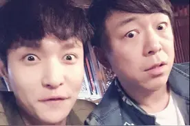 张艺兴因写歌太投入 凌晨不忘祝黄渤生日快乐图片