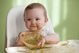 婴幼儿辅食餐具怎么选，宝妈们来看看宝宝的碗盘是否安全？图片