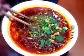 长沙8碗酸辣粉，分分钟勾走你的胃图片