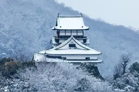 真实世界美过《冰雪奇缘》中景色的10个冰雪城堡图片