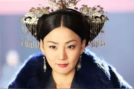 江祖平和洪小铃竟不是同一个人？长的这么像不演双胞胎真是可惜了图片