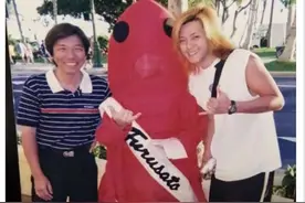 罗志祥吻粉丝玩真的,回忆亡父揭泪崩史图片