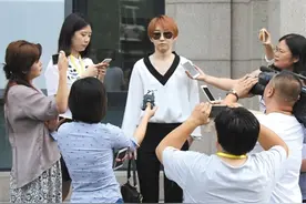 宋喆杨慧离婚案开庭图片