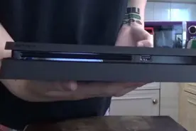 意料之中：PlayStation 4 Slim开箱视频曝光图片