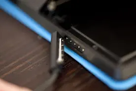 避免火灾！微软正式召回Surface问题电源线图片