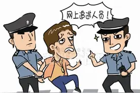 民警火眼金睛 “轻松一瞥”当场揪住一逃犯图片