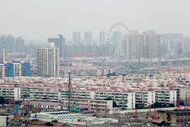 上海今晨开始飘雪开启冰冻模式，交通部门加强应对图片
