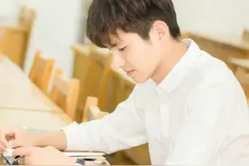 小说：他隐瞒假装失忆的真相，现在对她坦白，她的爱人终于回来了图片