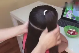 儿童夏季清爽丸子头编发教程 反蜈蚣辫编法很详细哦视频封面