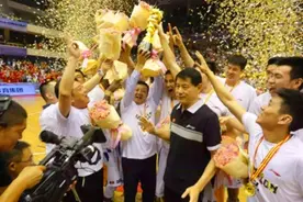 NBL总决赛第5场最后五分钟两队都在干啥？为啥会有假球传言？图片