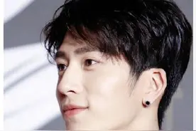 井柏然为什么多年一直佩戴这只黑色耳钉，背后的原因很感人！图片