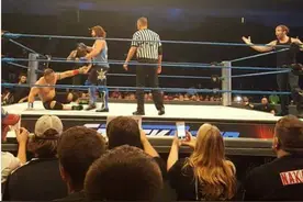 WWE约翰·塞纳突降本周Smackdown！（附现场图）图片