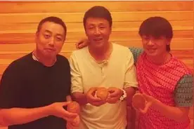 轩轩王宝强爸爸的中秋节图片
