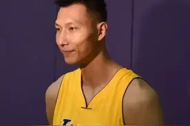 四年不见，易建联进步最大的技术竟然是这个？！图片