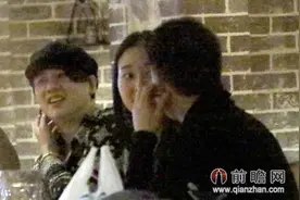 恋情曝光！林俊杰深夜会友豪饮扎啤 获神秘女相伴图片